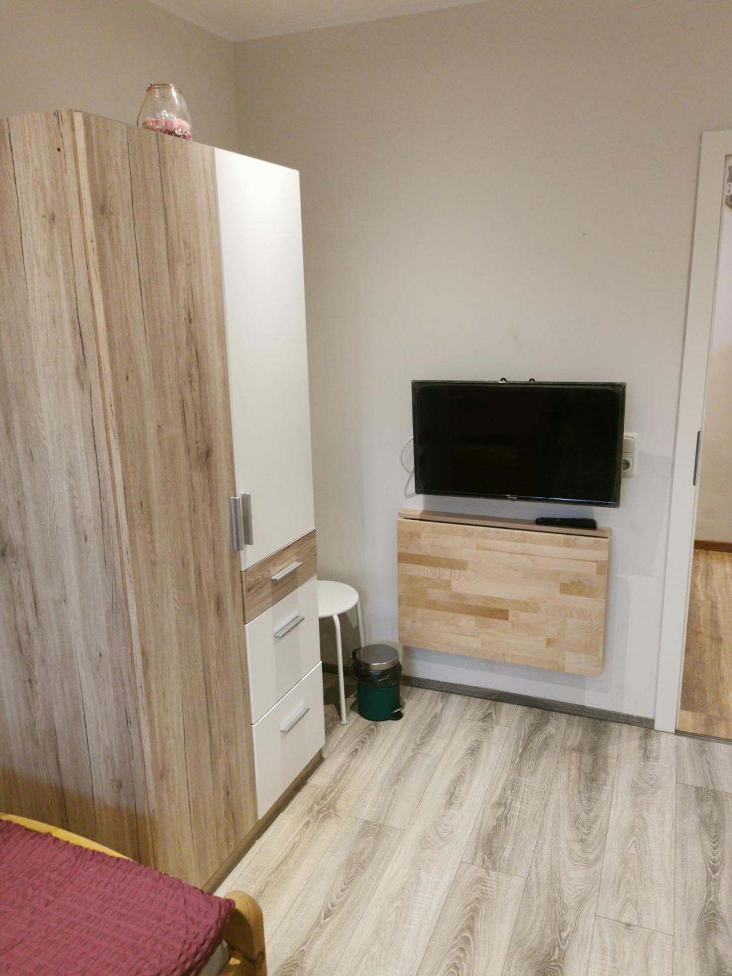Zimmervermietung Lannik Hotel Hildesheim Bagian luar foto