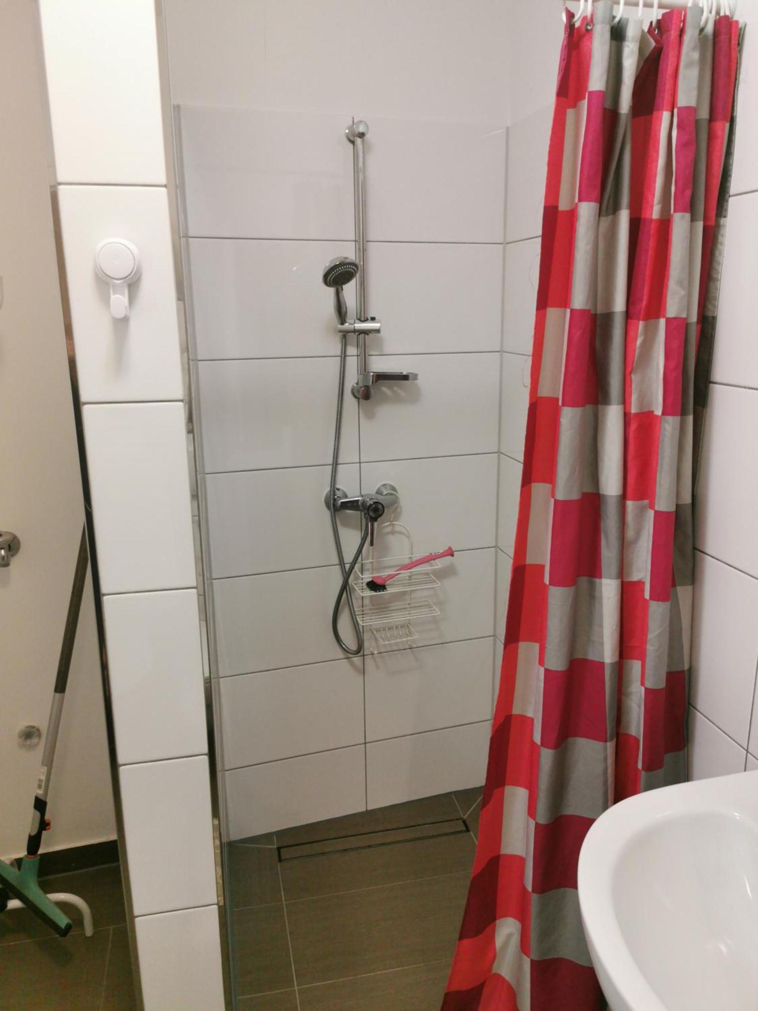 Zimmervermietung Lannik Hotel Hildesheim Bagian luar foto